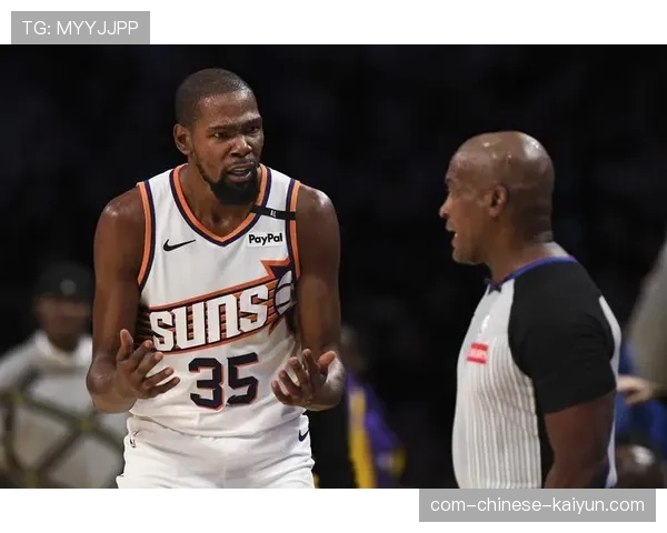 杜兰特右膝挫伤出战成疑 火箭核心健康成最大变数